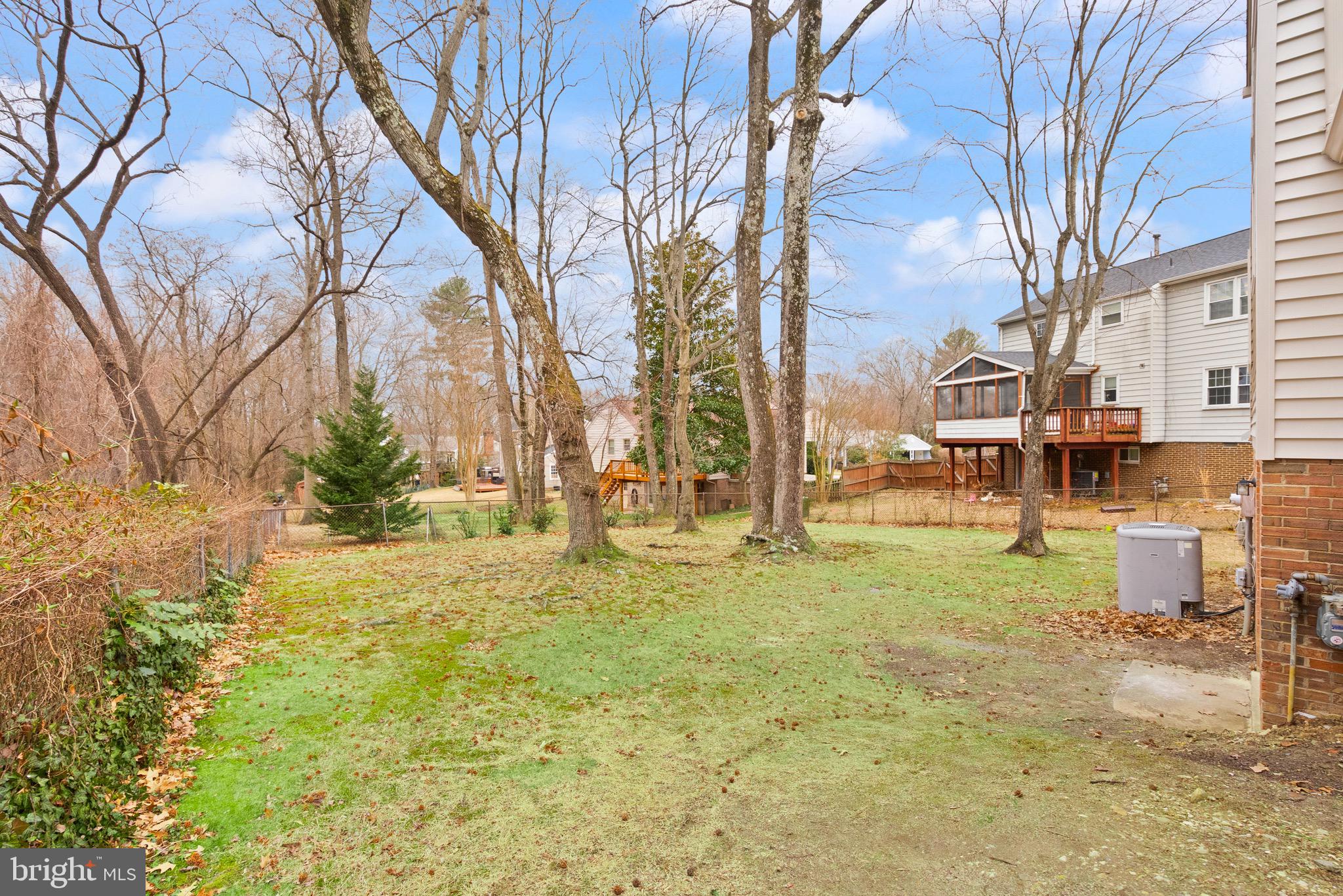 6934 Stoneybrooke Ln