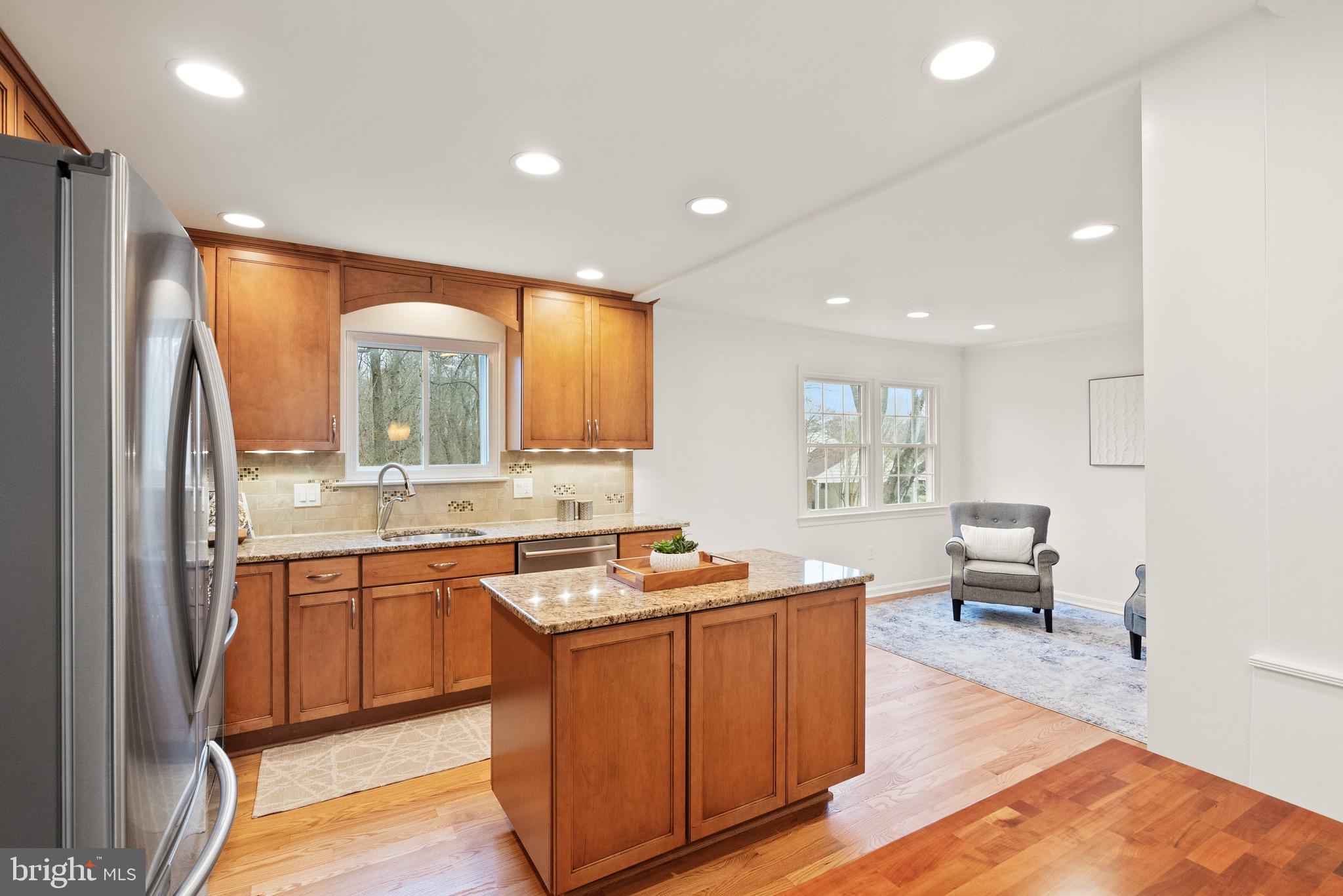 6934 Stoneybrooke Ln