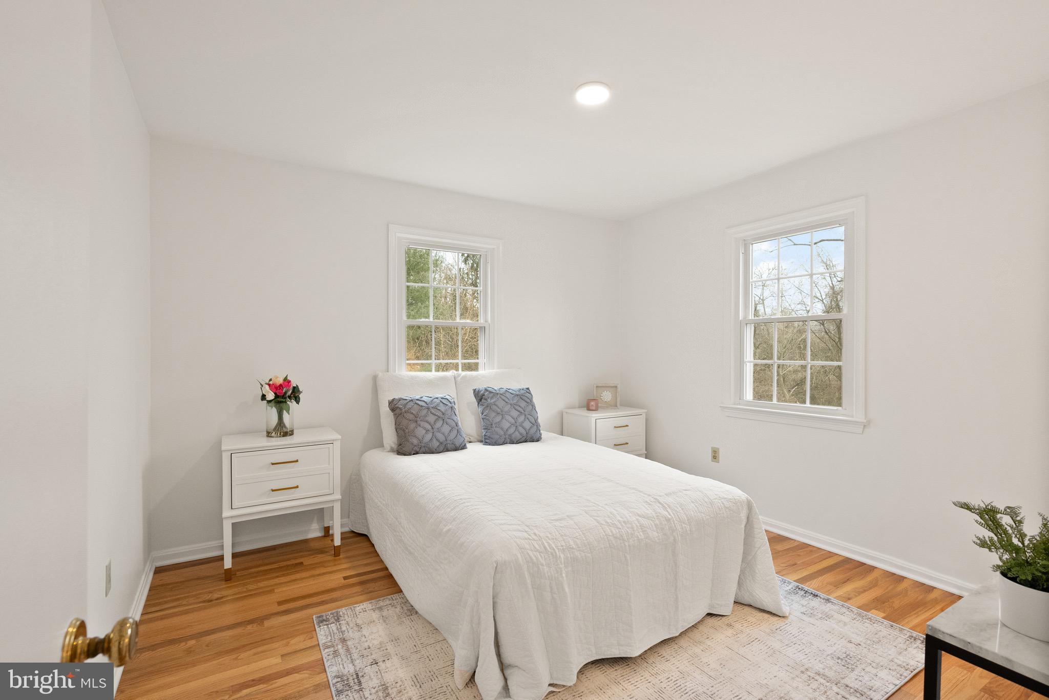 6934 Stoneybrooke Ln