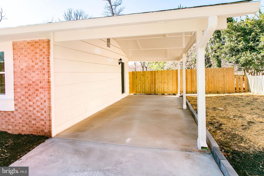 2300 William And Mary Dr