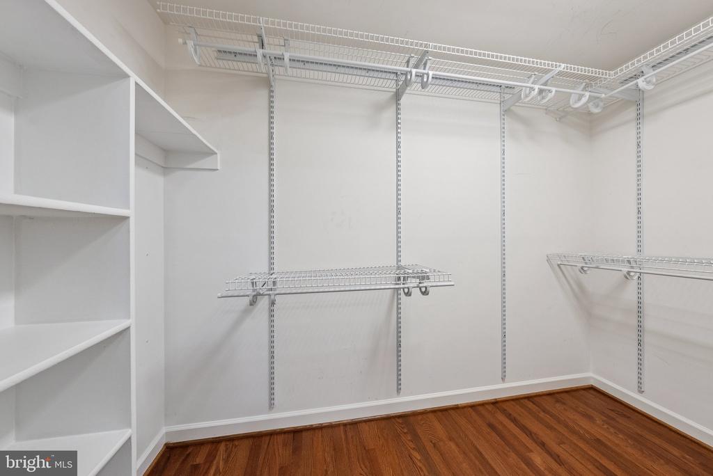5562 JOWETT COURT
