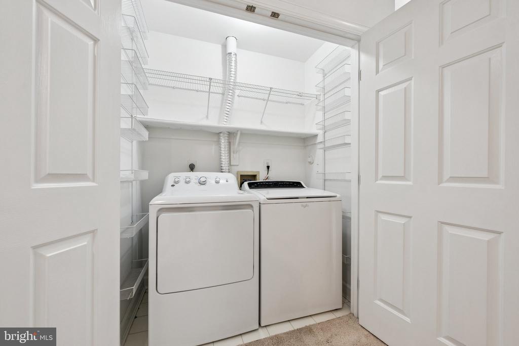 5562 JOWETT COURT