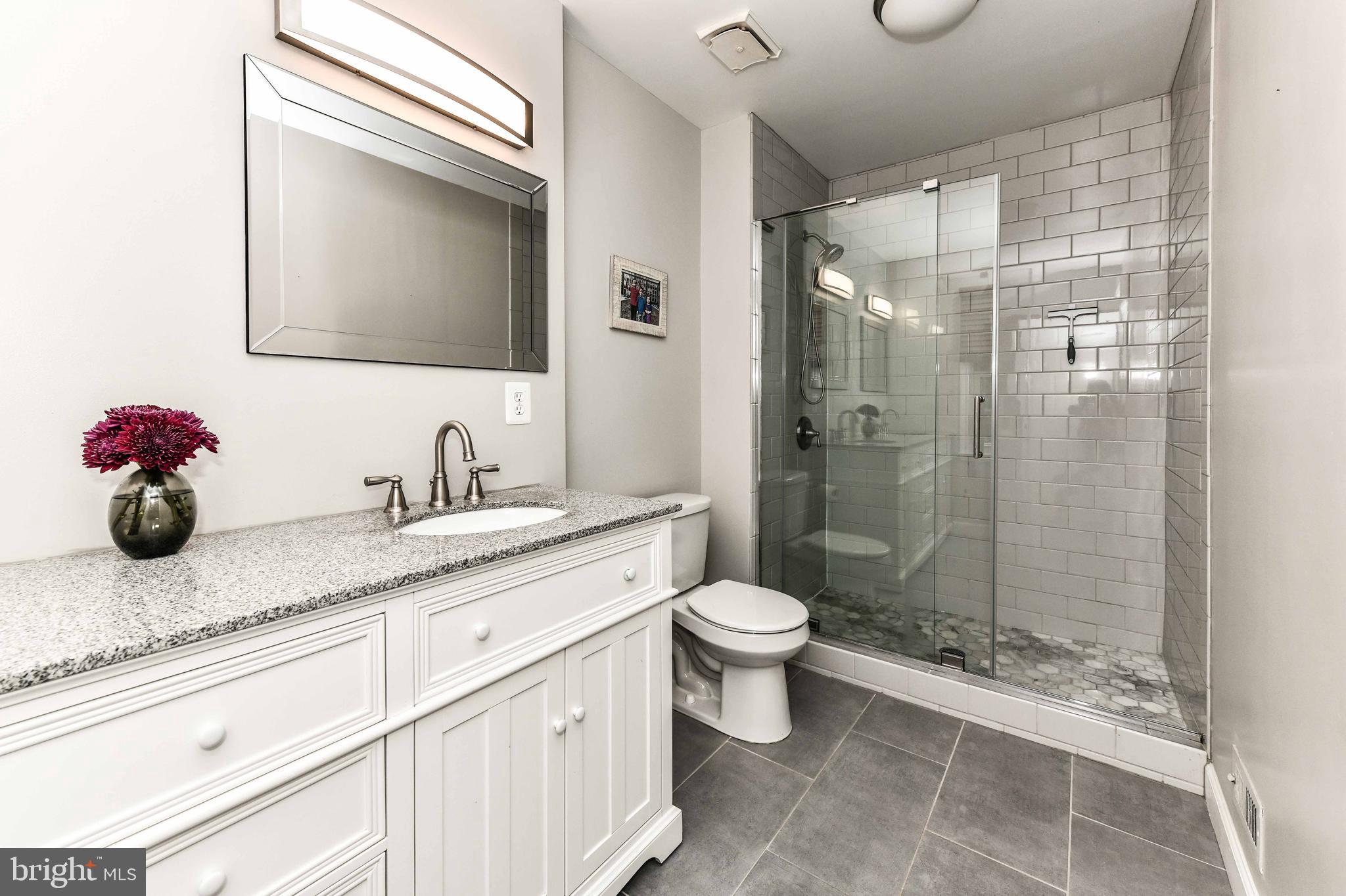 6862 WILLIAMSBURG POND CT