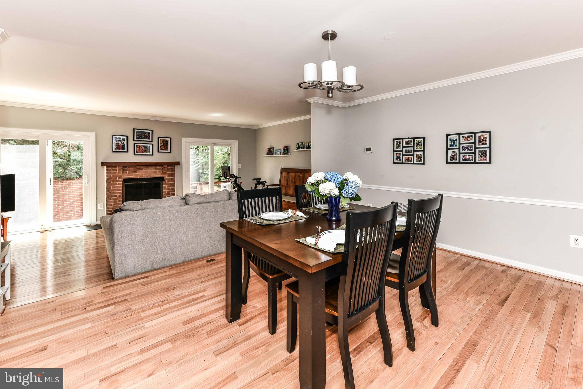 6862 WILLIAMSBURG POND CT