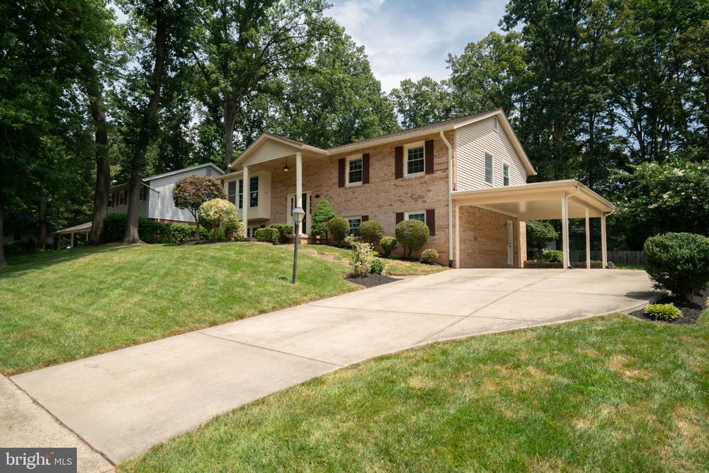 3821 WINTERSET DR