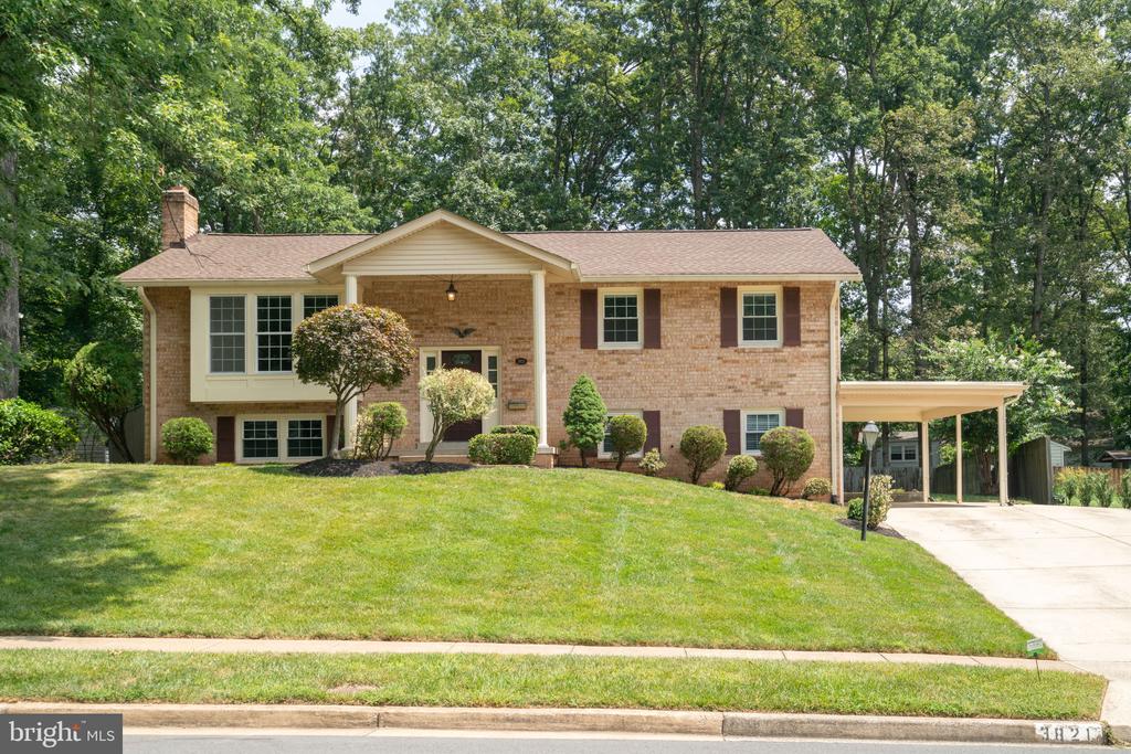 3821 WINTERSET DR