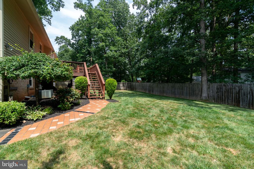 3821 WINTERSET DR