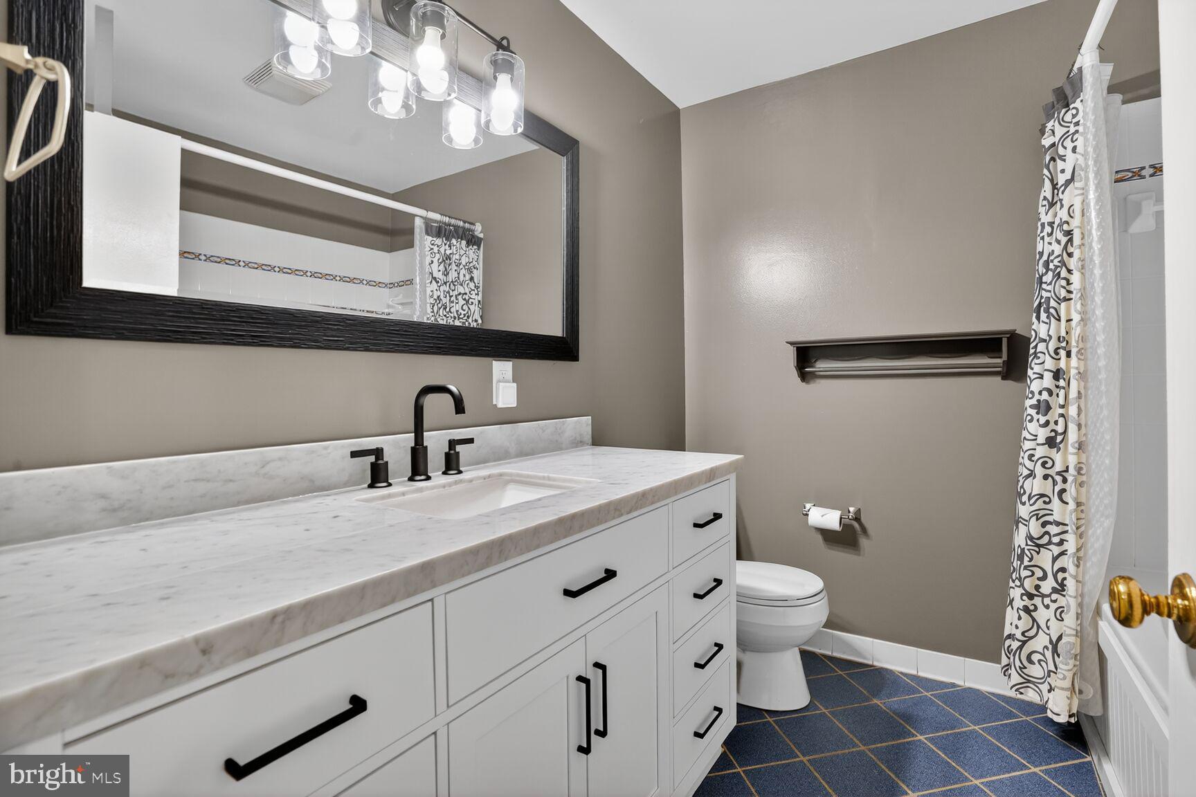 8110 NORTHUMBERLAND ROAD