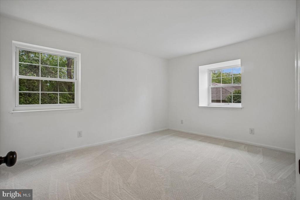 5800 COVE LANDING ROAD Unit: 304