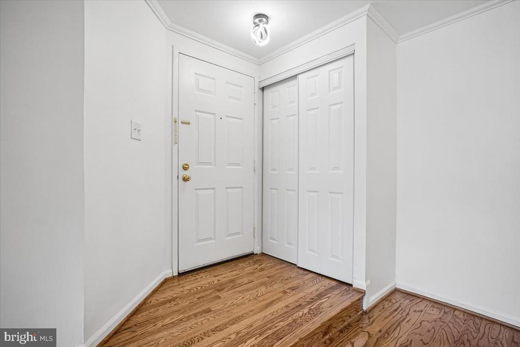 5800 COVE LANDING ROAD Unit: 304