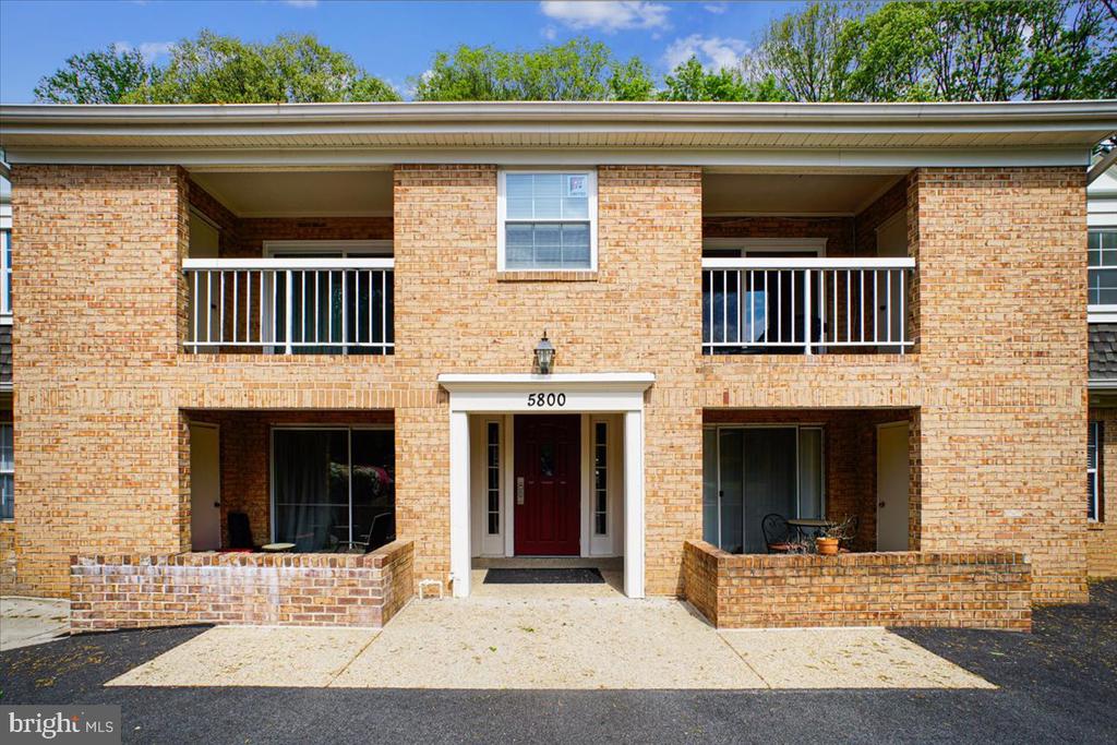 5800 COVE LANDING ROAD Unit: 304