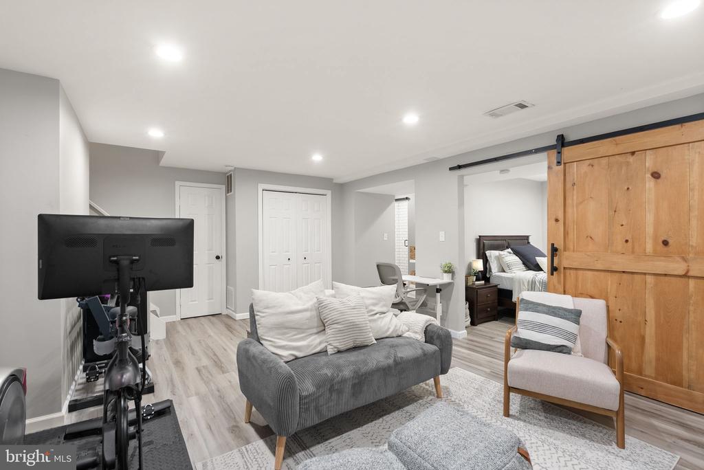 4016 BLUE SLATE DRIVE