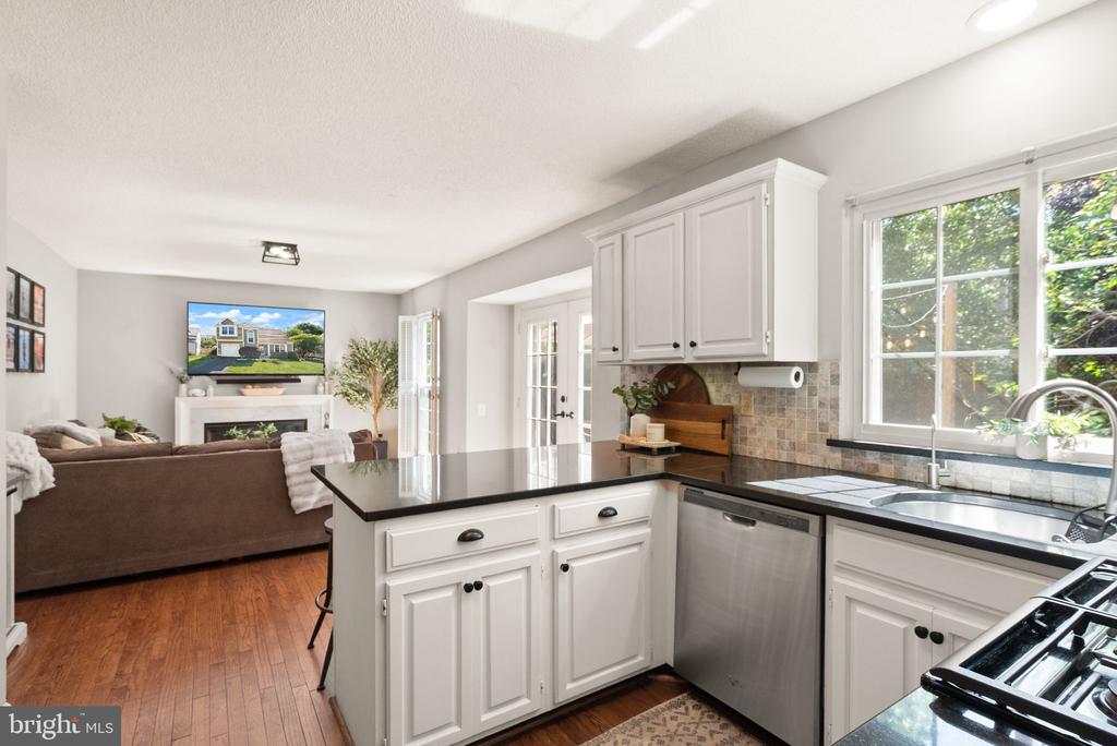4016 BLUE SLATE DRIVE
