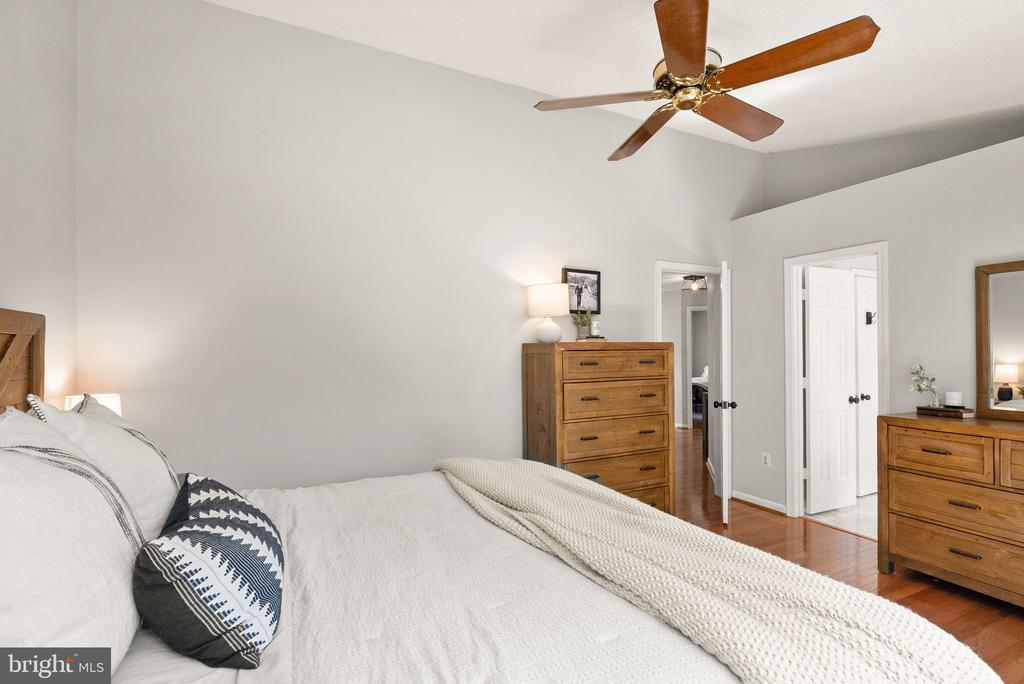 4016 BLUE SLATE DRIVE