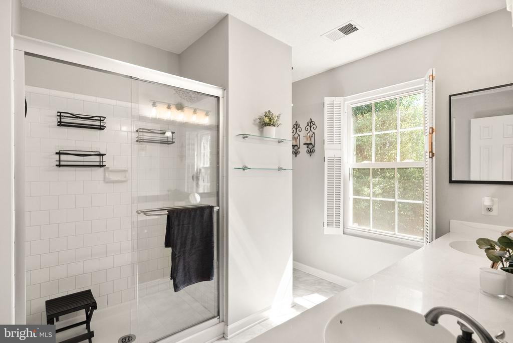 4016 BLUE SLATE DRIVE