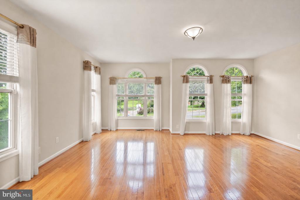 7029 SWAIN DRIVE