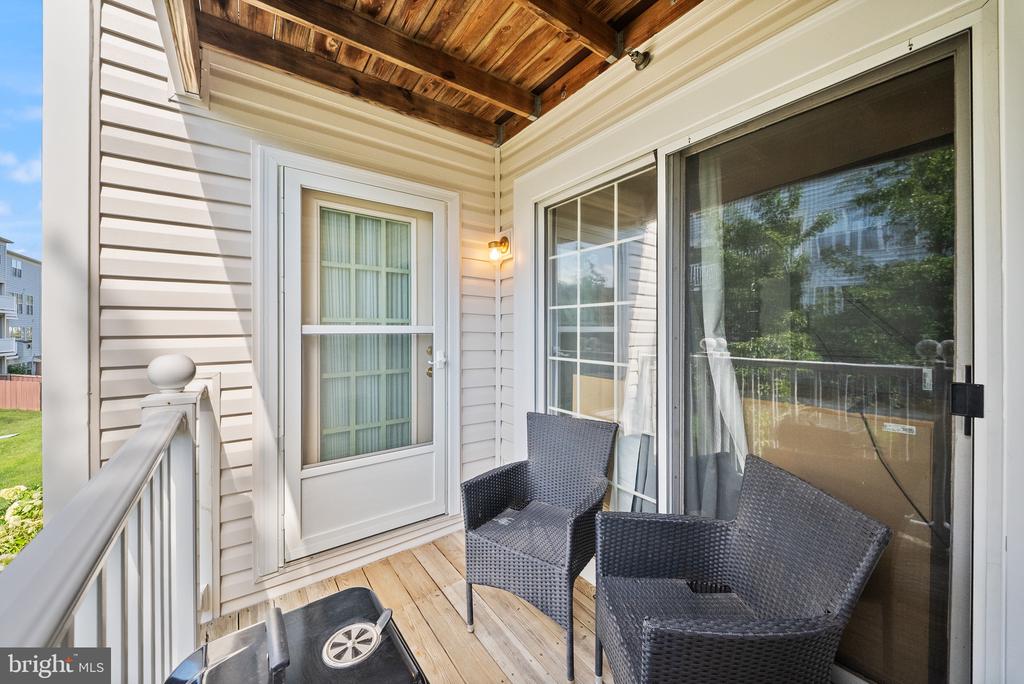 8301 BLUEBIRD WAY Unit: G