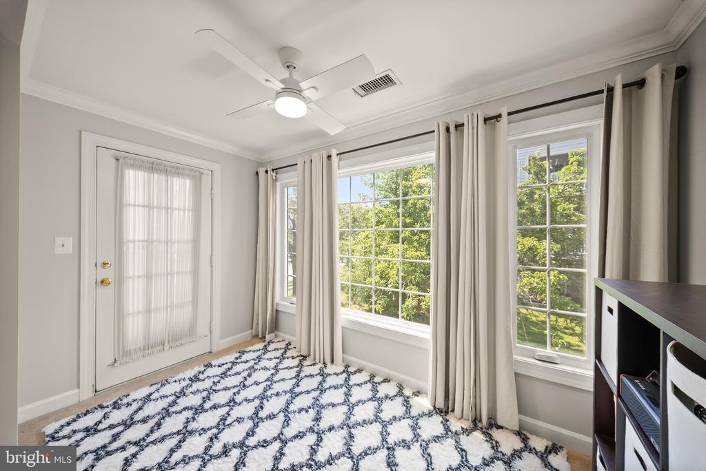 8301 BLUEBIRD WAY Unit: G