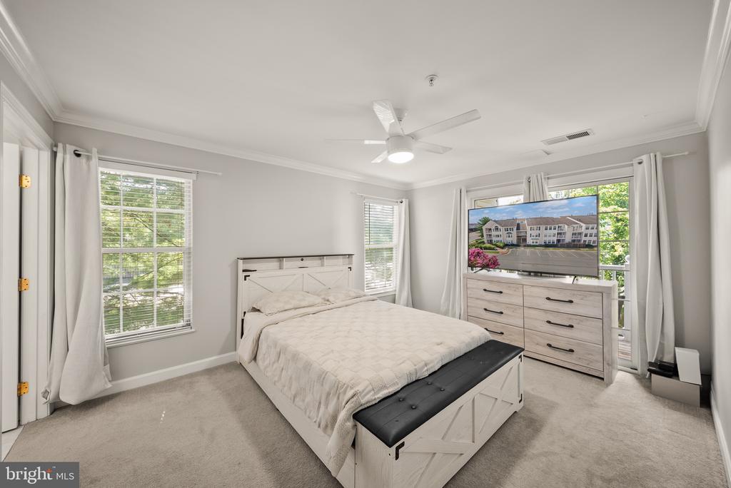 8301 BLUEBIRD WAY Unit: G