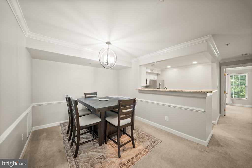 8301 BLUEBIRD WAY Unit: G