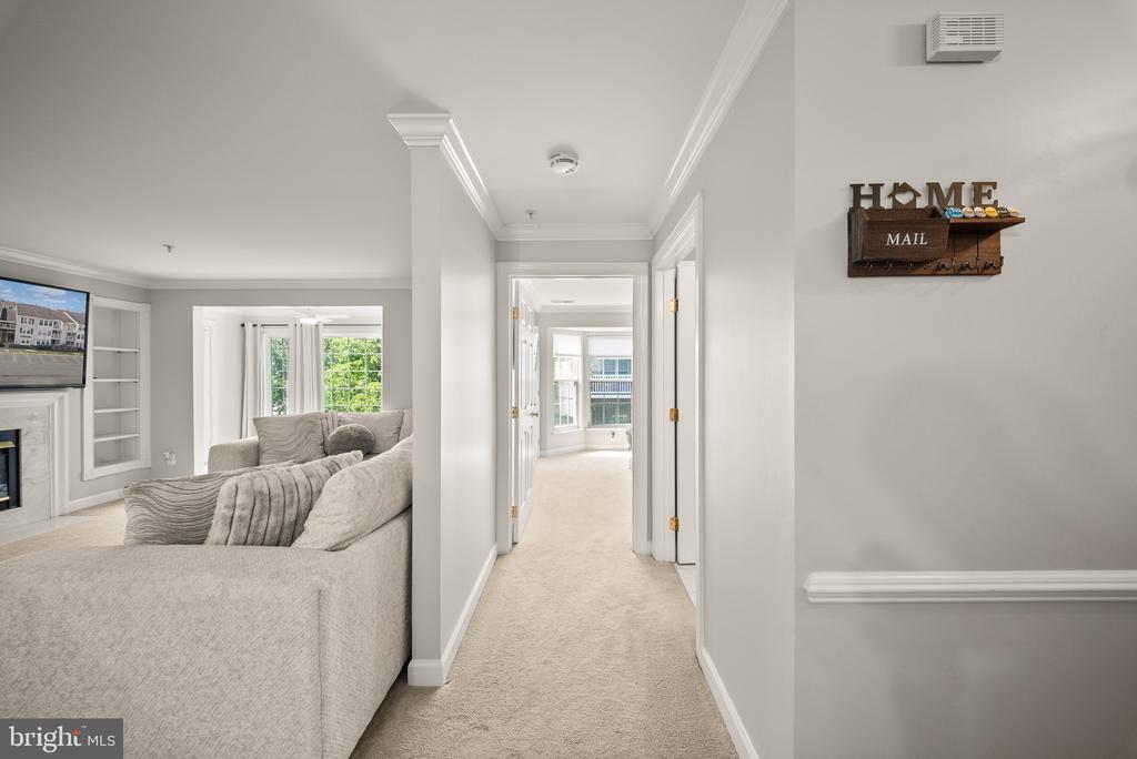 8301 BLUEBIRD WAY Unit: G