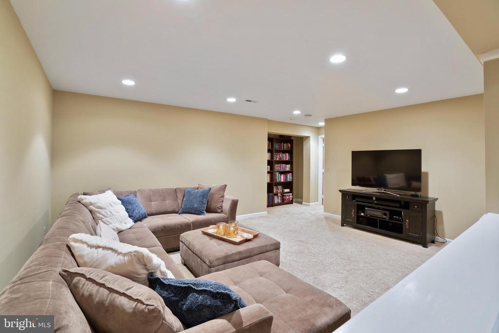 43215 Summithill Ct