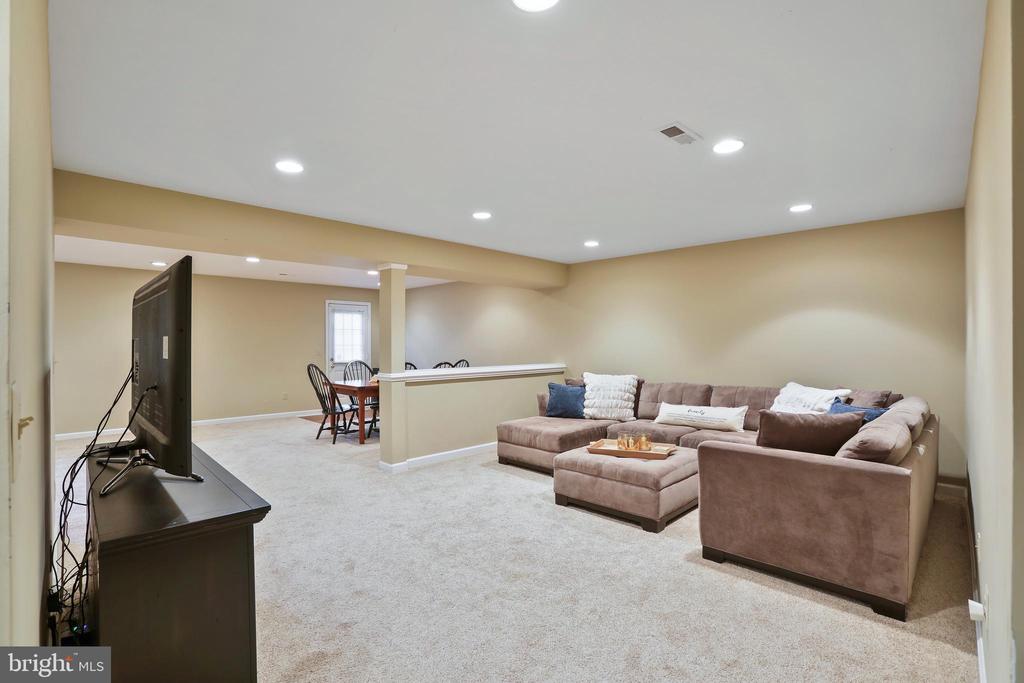 43215 Summithill Ct