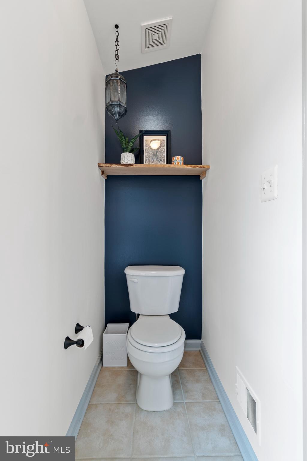 2488 Port Potomac Ave