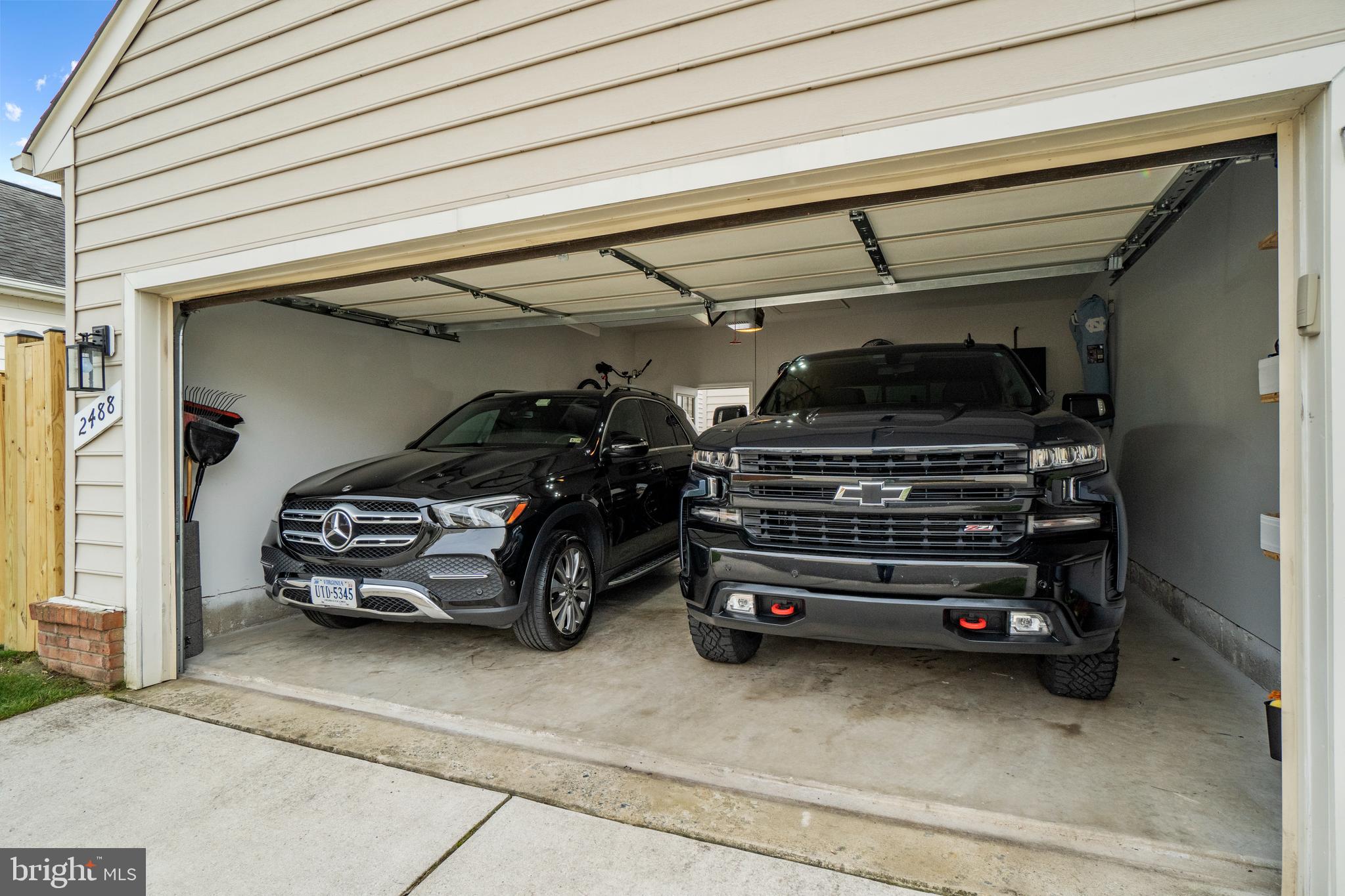 2488 Port Potomac Ave