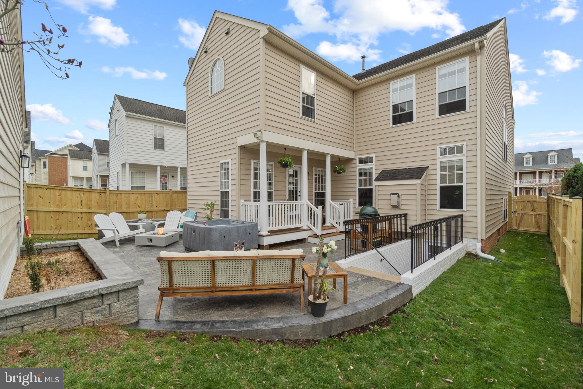 2488 Port Potomac Ave