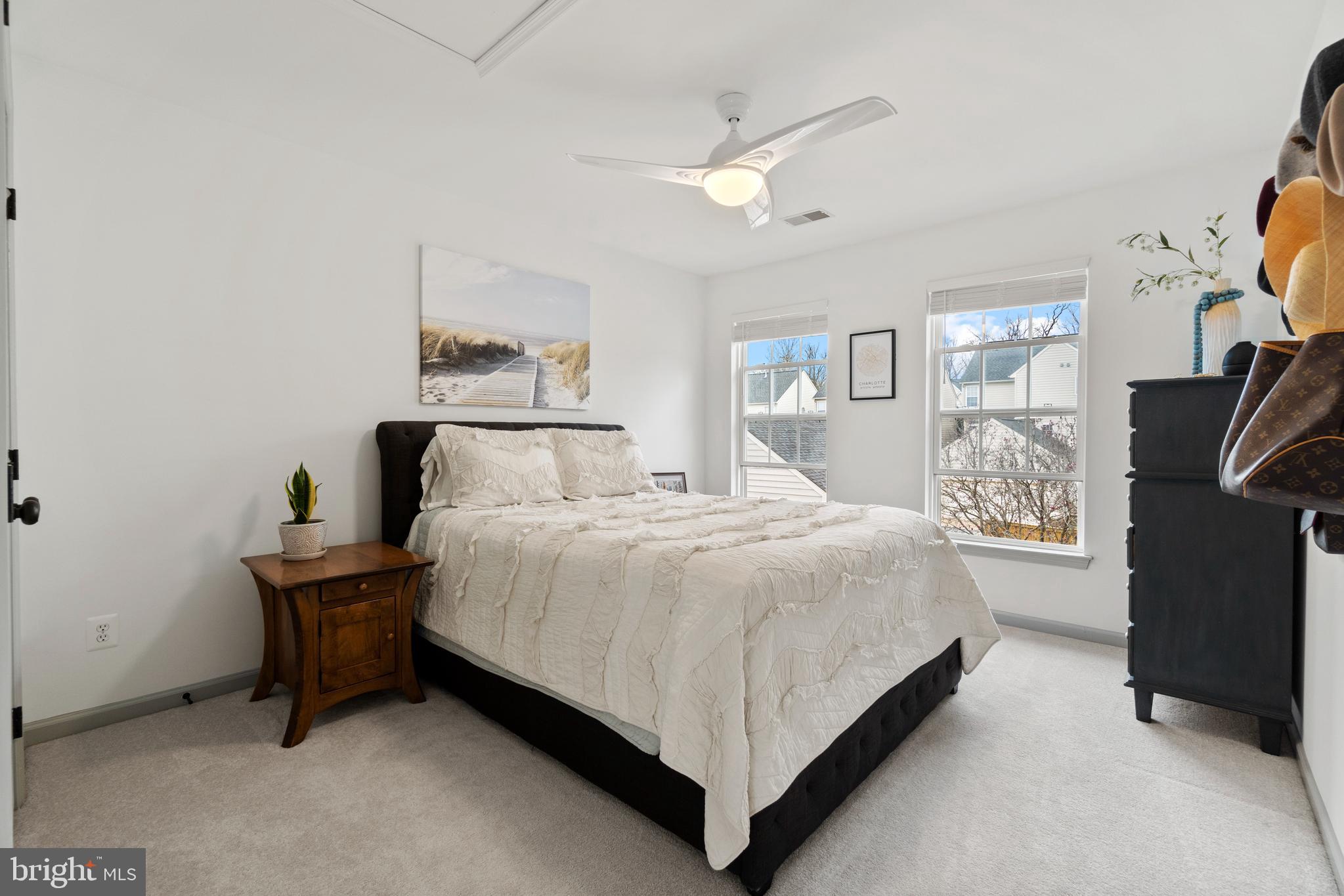 2488 Port Potomac Ave