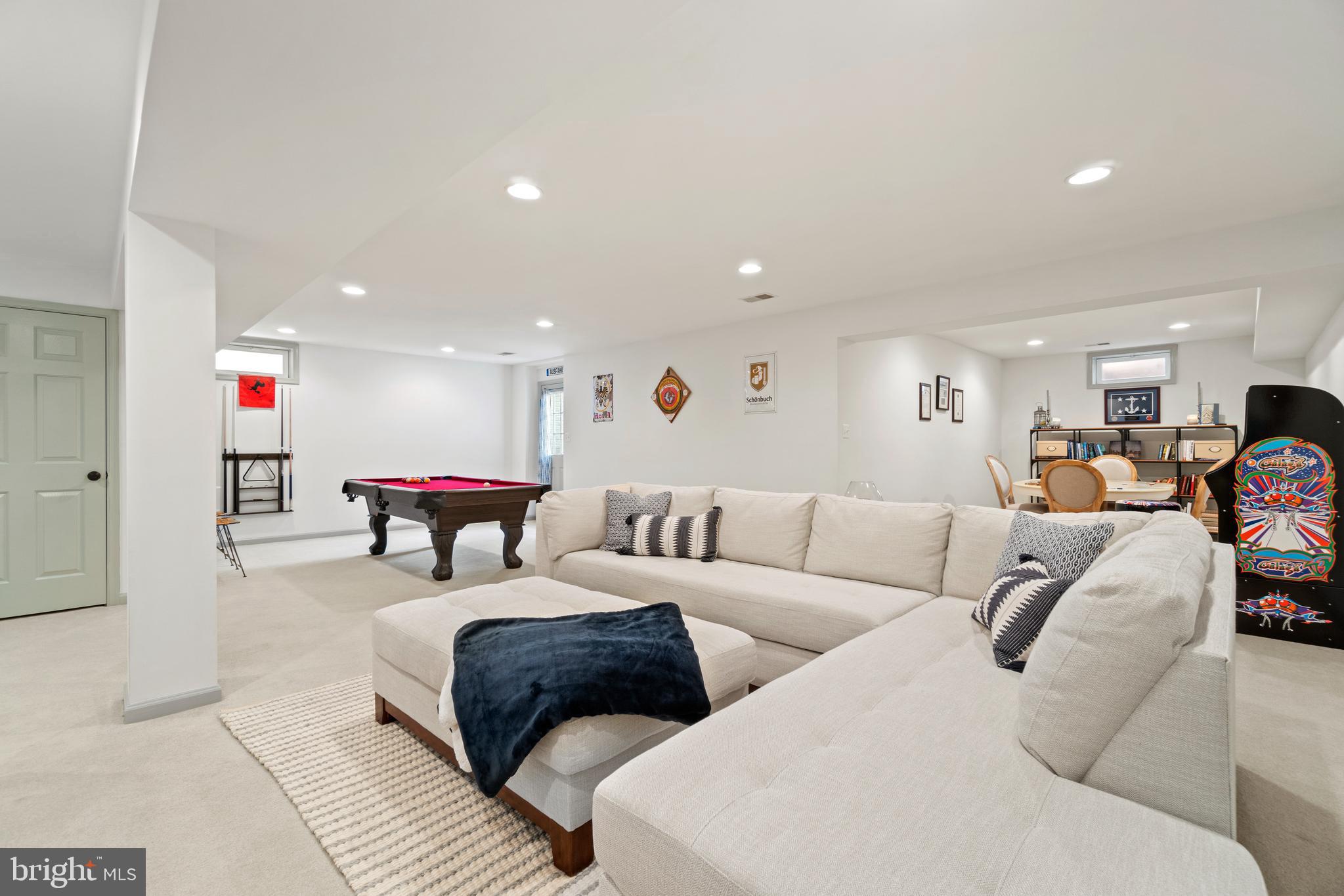 2488 Port Potomac Ave