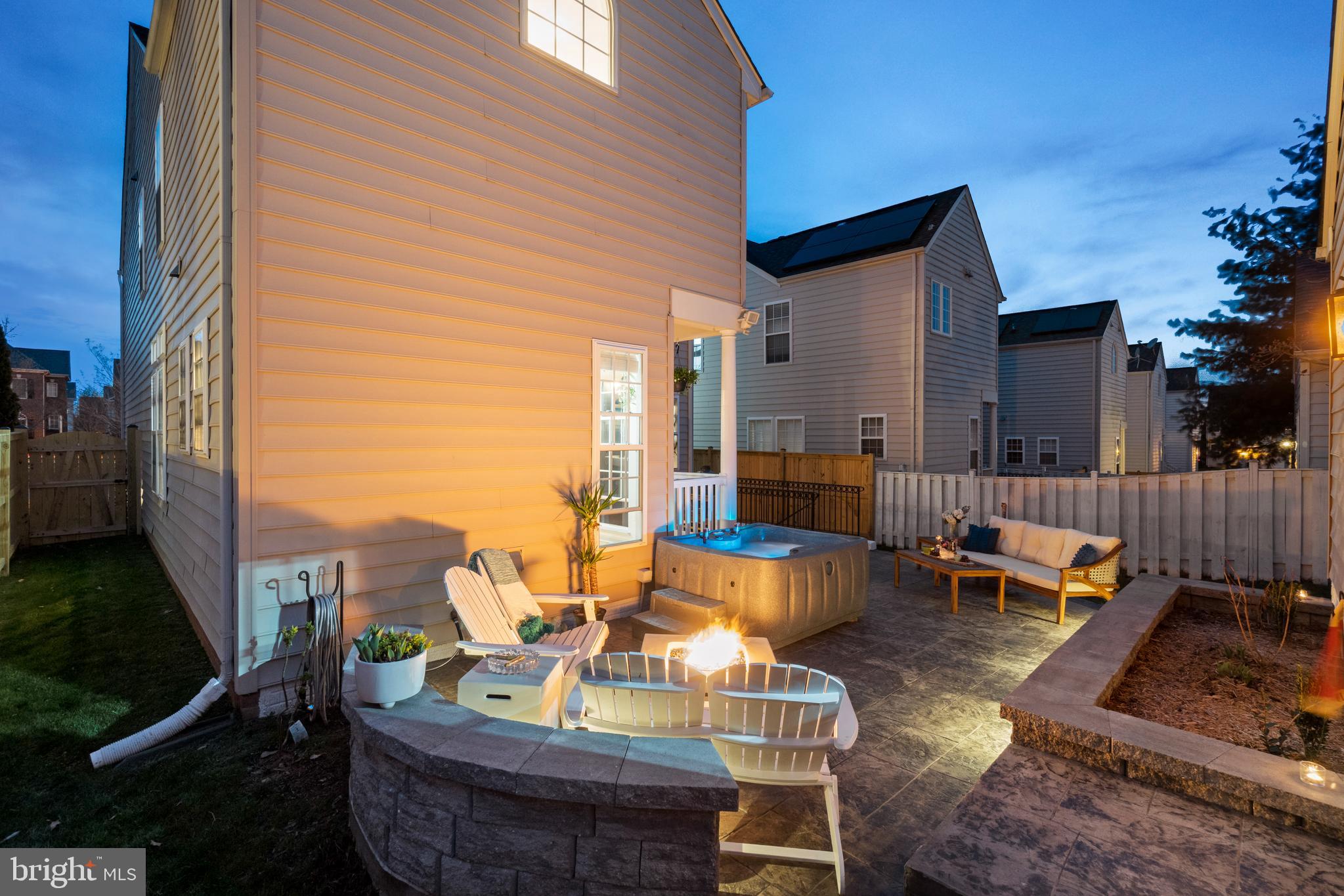 2488 Port Potomac Ave