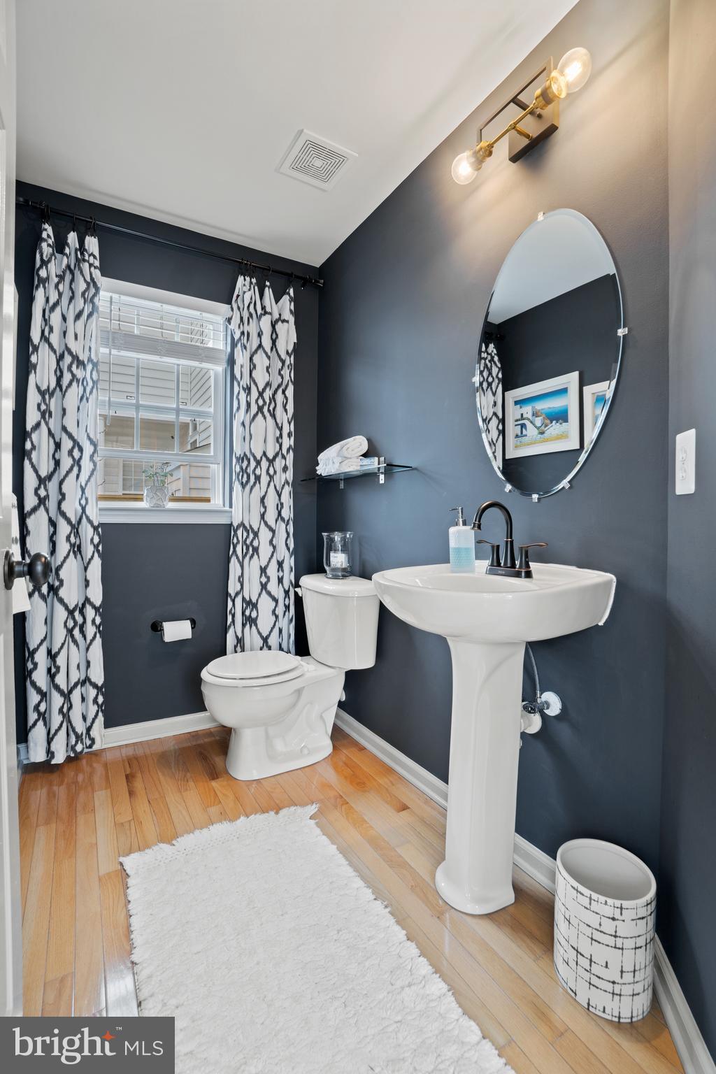 2488 Port Potomac Ave