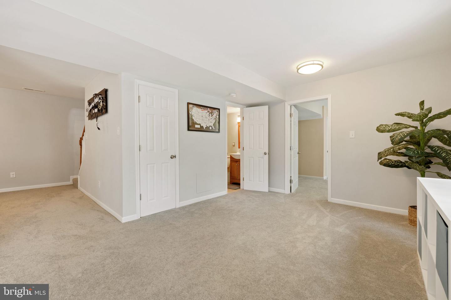 4397 Ashgrove Dr