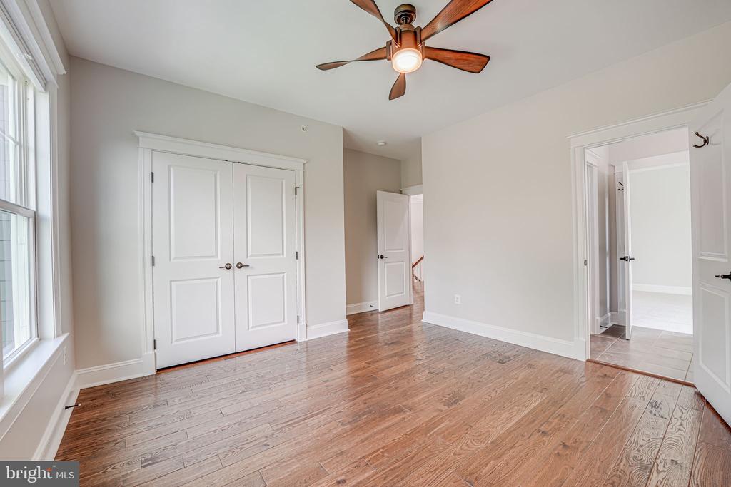 17087 Belle Isle Dr
