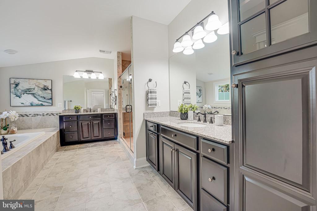 17087 Belle Isle Dr