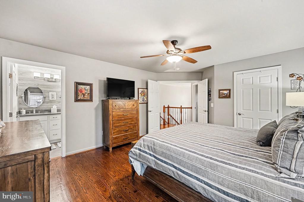6465 COLONIAL VILLAGE LOOP