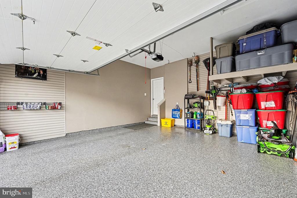 6465 COLONIAL VILLAGE LOOP