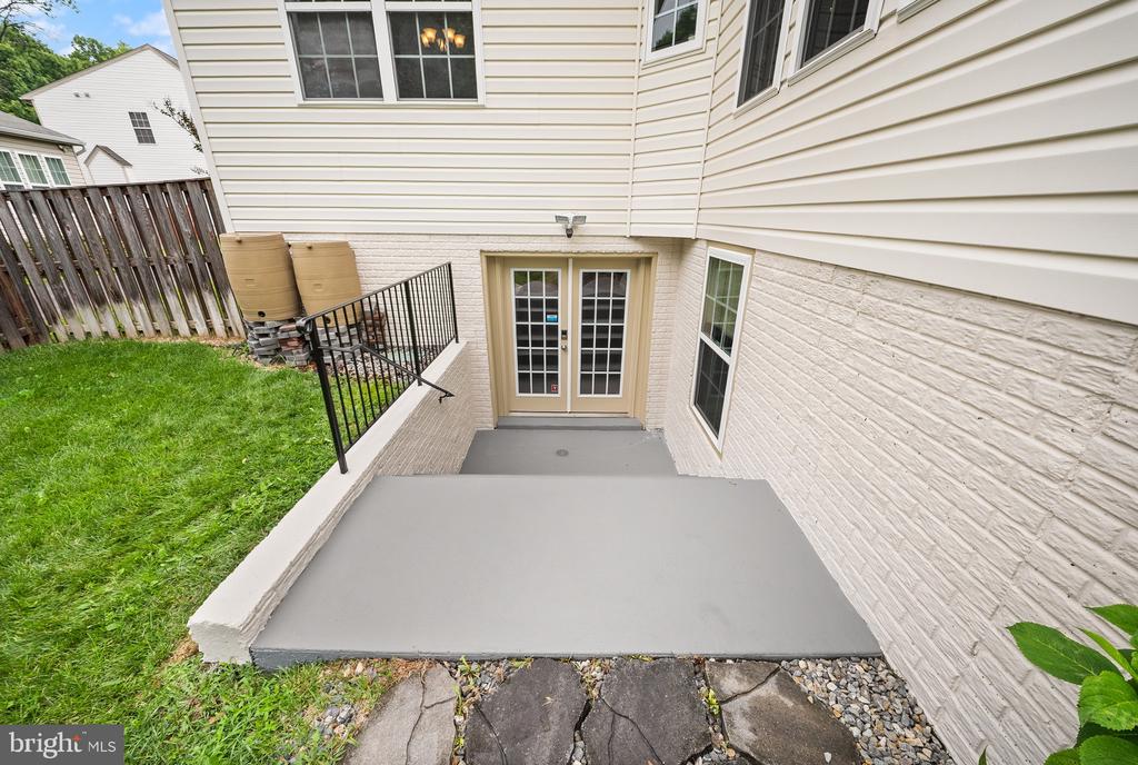 10800 HAGGLE COURT