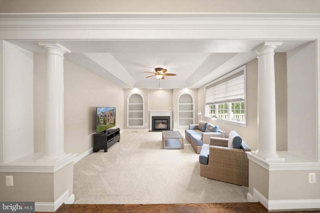 10800 HAGGLE COURT
