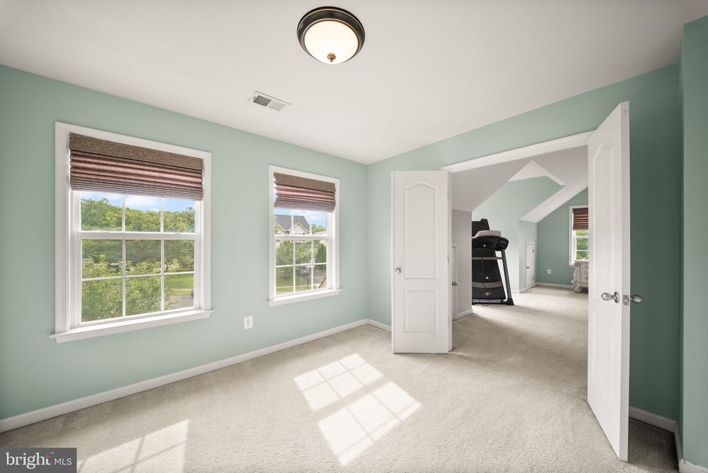 10800 HAGGLE COURT