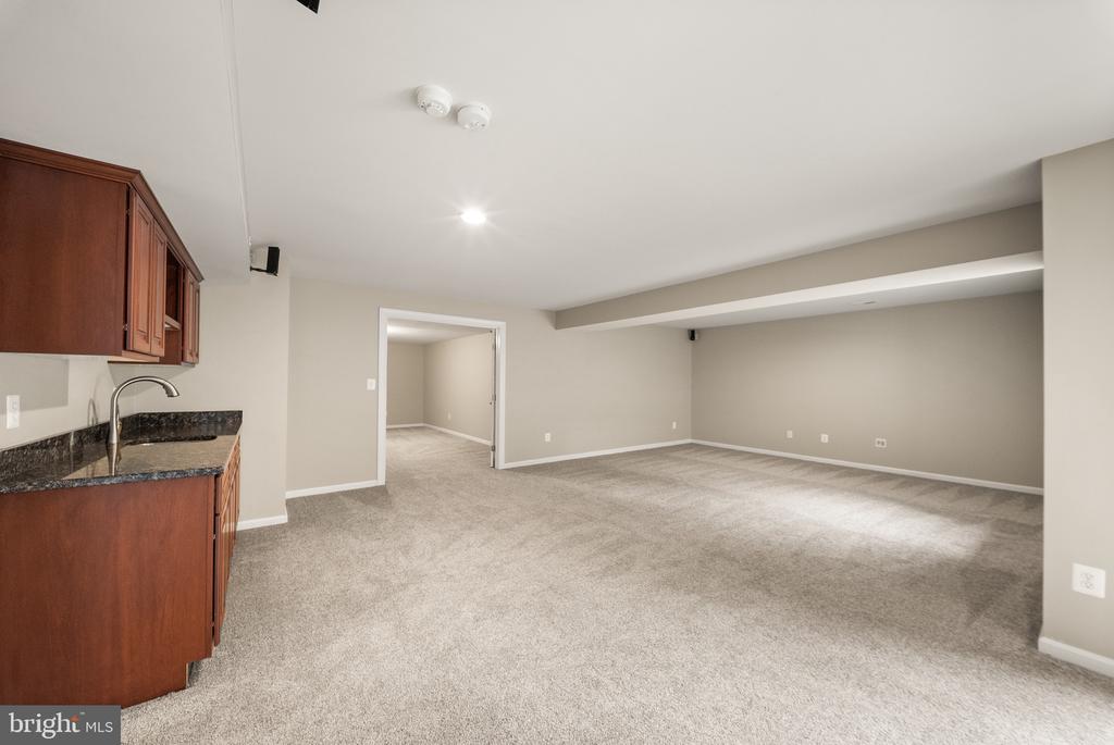 10800 HAGGLE COURT