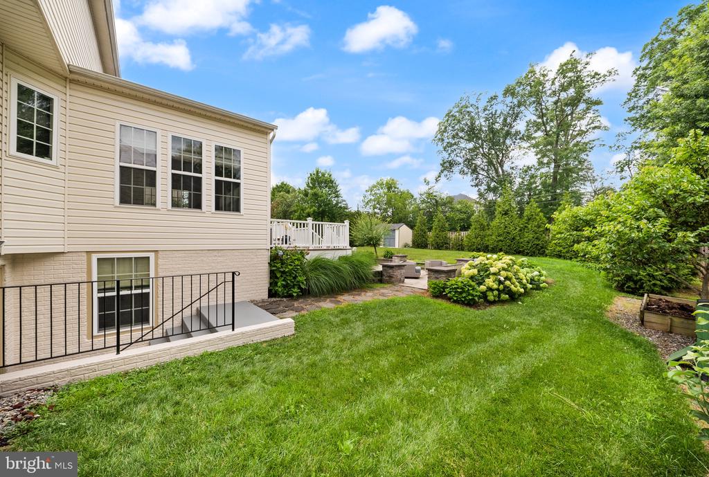 10800 HAGGLE COURT
