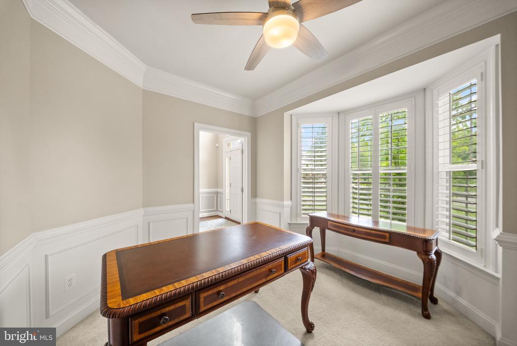 10800 HAGGLE COURT