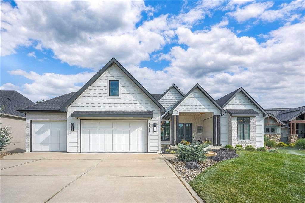 7736 N Donnelly Avenue