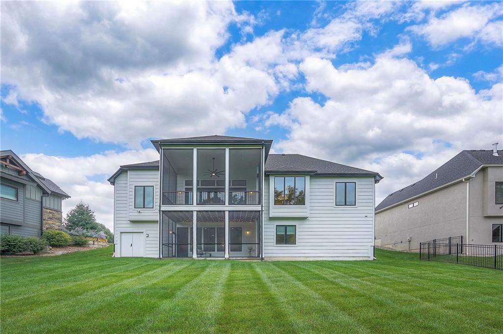 7736 N Donnelly Avenue