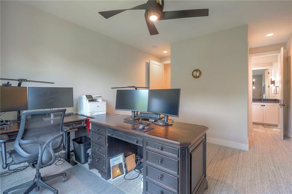 7736 N Donnelly Avenue