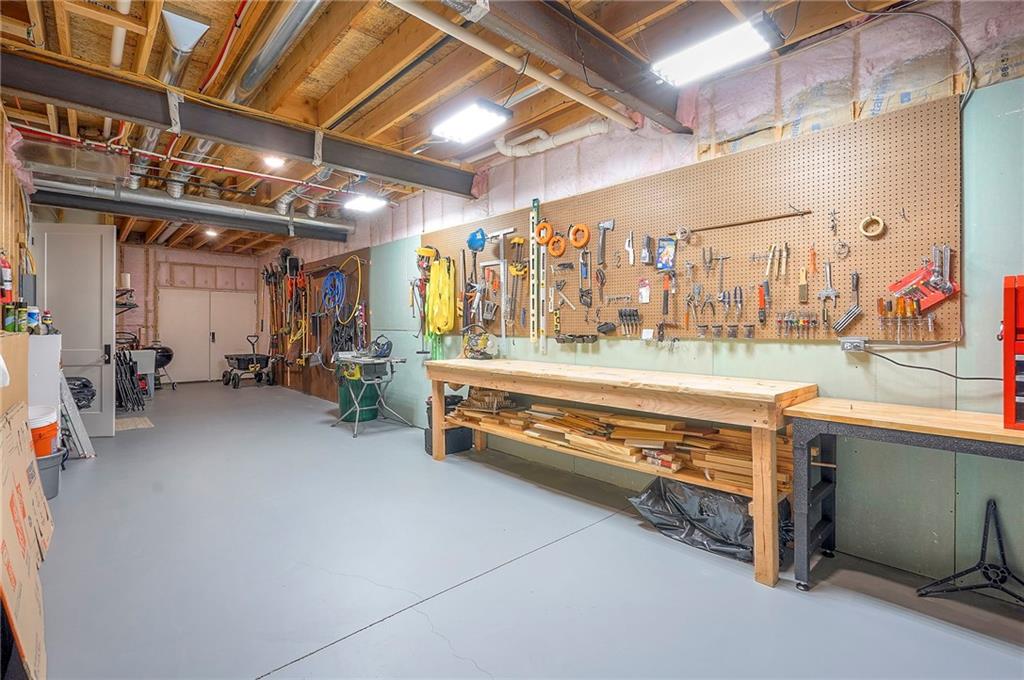 7736 N Donnelly Avenue