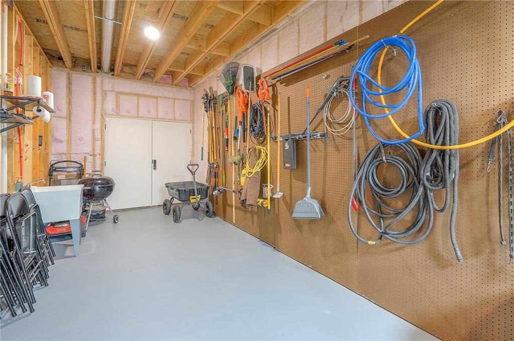 7736 N Donnelly Avenue